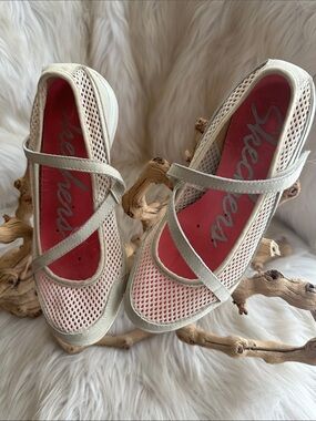 Skechers Cream Mesh Mary Jane Flats with Pink Insole